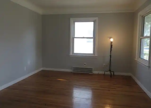 Property at 22042 Gascony Ave, Eastpointe, MI, 48021, 3 beds, 1 bath, [object Object]
