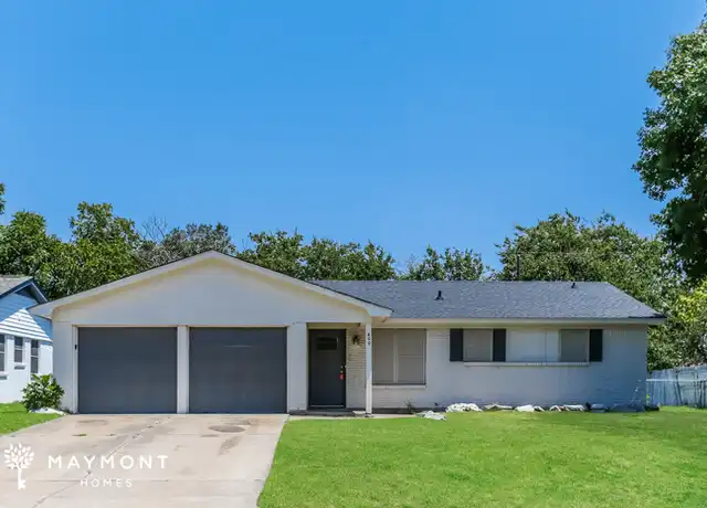 Property at 400 NW Douglas St, Burleson, TX, 76028, 3 beds, 2 baths, [object Object]