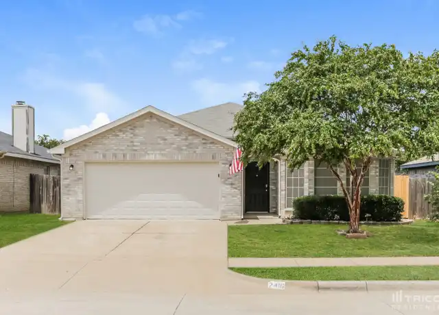 Property at 2416 Kelton St, Fort Worth, TX, 76133, 4 beds, 2 baths, [object Object]