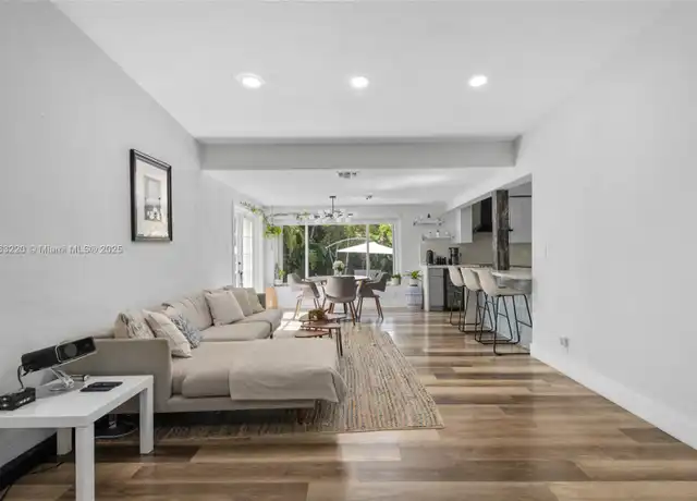 Property at 1704 SW 9th St, Fort Lauderdale, FL, 33312, 3 beds, 2 baths, [object Object]