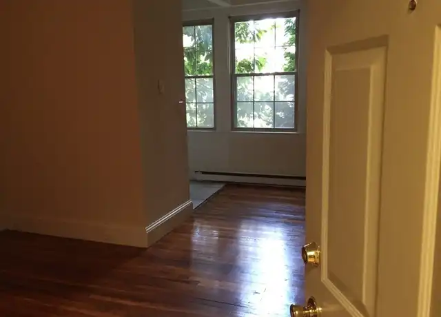 Property at 909 W University Pkwy Unit 206, Baltimore, MD, 21210, 1 bed, 1 bath, [object Object]