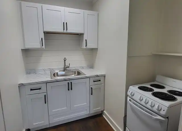 Property at 911 S Market St Unit 114, Elizabethtown, PA, 17022, 1 bed, 1 bath, [object Object]