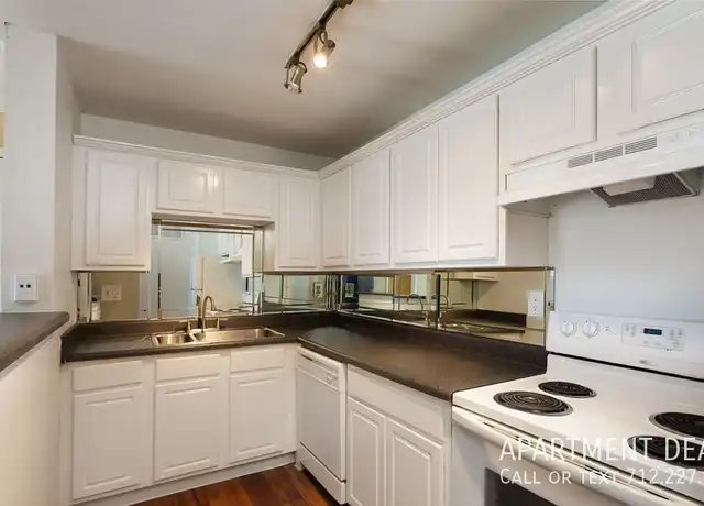 Property at 15651 Eastcape Dr Unit 2824, Webster, TX, 77598, 1 bed, 1 bath, [object Object]