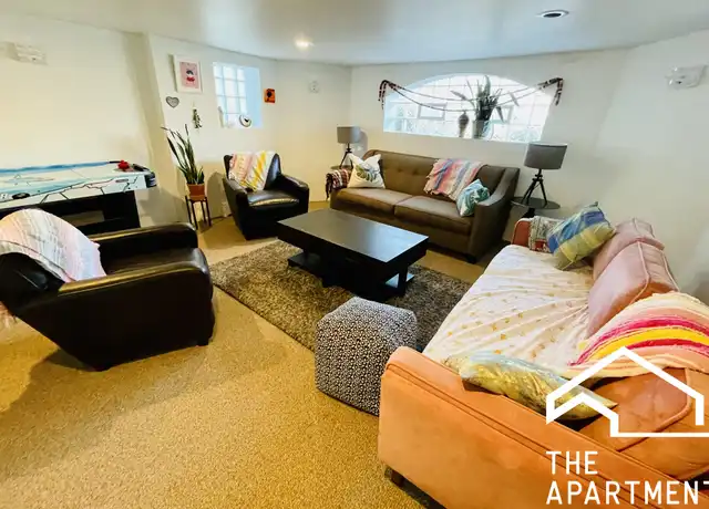 Property at 3121 N Monitor Ave Unit B, Chicago, IL, 60634, 3 beds, 1 bath, [object Object]