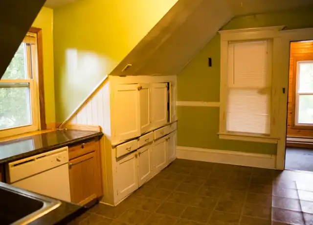 Property at 1075 24th Ave SE Unit 2, Minneapolis, MN, 55414, 3 beds, 1 bath, [object Object]