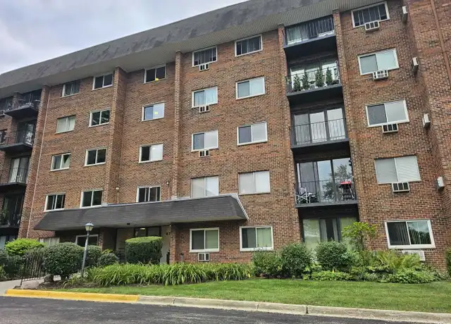 Property at 4721 Saint Joseph Creek Rd Unit 3H, Lisle, IL, 60532, 2 beds, 2 baths, [object Object]
