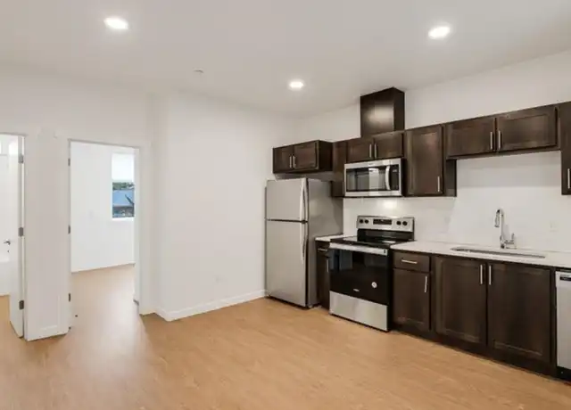 Property at 5042 NE Fremont St Unit 6, Portland, OR, 97213, 1 bed, 1 bath, [object Object]