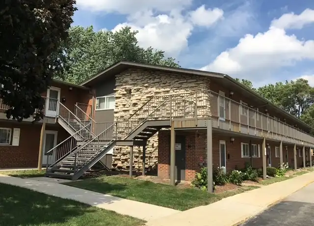 Property at 1915 Whitechapel Dr Unit 1B, Mount Prospect, IL, 60056, 1 bed, 1 bath, [object Object]