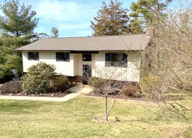 Property at 19 Village Ct, Weaverville, NC, 28787, 3 beds, 2.5 baths, [object Object]
