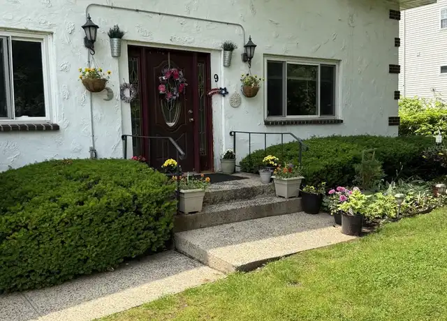 Property at 9 Friend St Unit 2-B, Congers, NY, 10920, 1 bed, 1 bath, [object Object]