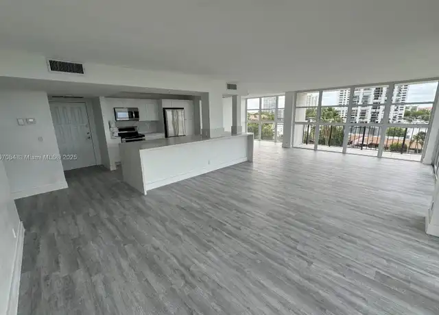 Property at 200 Leslie Dr #631, Hallandale Beach, FL, 33009, 2 beds, 2 baths, [object Object]