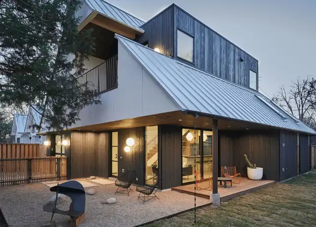 Property at 1000 Gullett St #2, Austin, TX, 78702, 2 beds, 2 baths, [object Object]