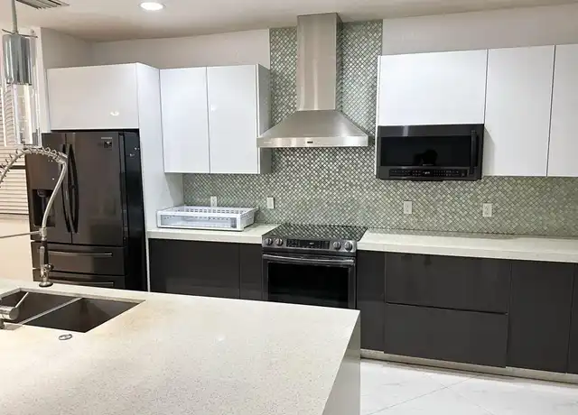 Property at 499 Conservation Dr, Weston, FL, 33327, 4 beds, 2.5 baths, [object Object]