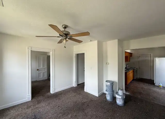 Property at 942 W Edwards St Unit B, Springfield, IL, 62704, 3 beds, 2 baths, [object Object]