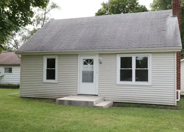 Property at 313 S Riverside Blvd, Goshen, IN, 46526, 3 beds, 1 bath, [object Object]
