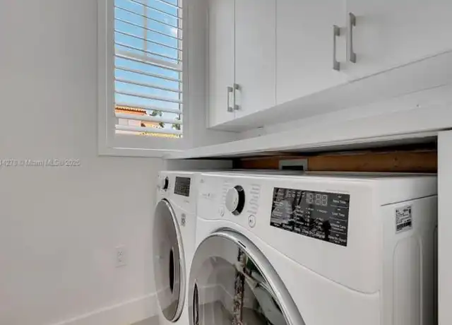 Property at 3406 Ponce de Leon Blvd, Coral Gables, FL, 33134, 3 beds, 3 baths, [object Object]