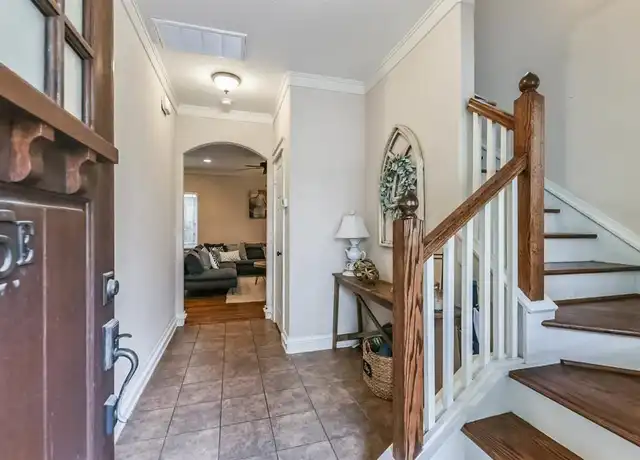 Property at 5924 Petty St Unit 5E, Houston, TX, 77007, 3 beds, 2.5 baths, [object Object]