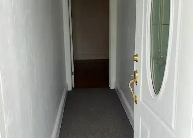 Property at 122 W 20th St #1, Bayonne, NJ, 07002, 3 beds, 1 bath, [object Object]