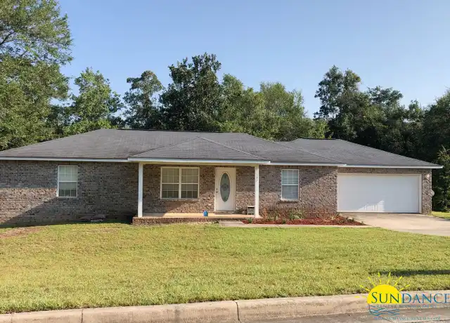 Property at 132 Cabana Way, Crestview, FL, 32536, 3 beds, 2 baths, [object Object]