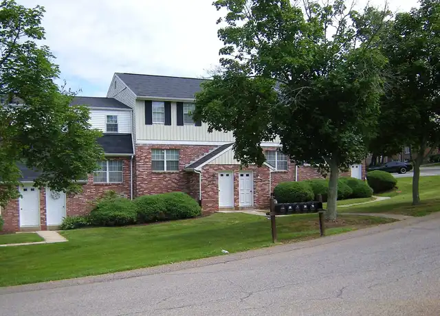 Property at Old Towne Rentals - 236 Lexington Dr, Cranberry Township, PA, 16066, 2 beds, 1 bath, [object Object]
