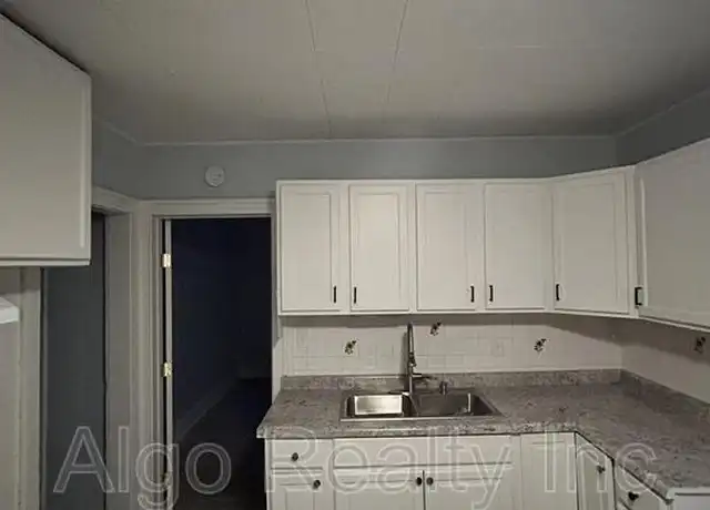 Property at 1076 Minnehaha Ave E, Saint Paul, MN, 55106, 4 beds, 1 bath, [object Object]