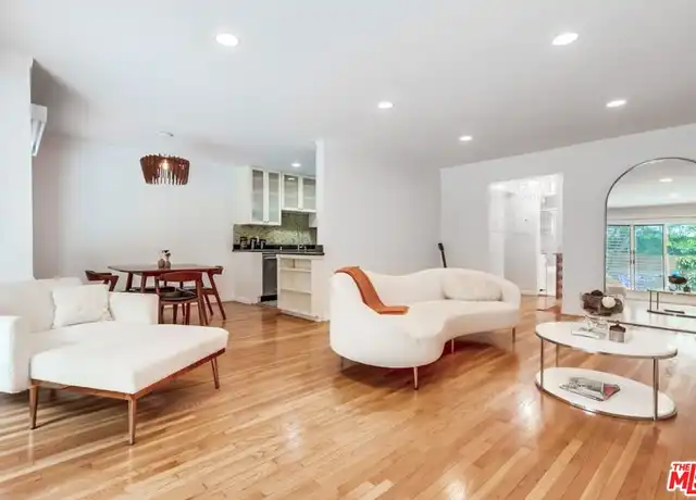 Property at 1275 Havenhurst Dr #4, West Hollywood, CA, 90046, 2 beds, 2 baths, [object Object]