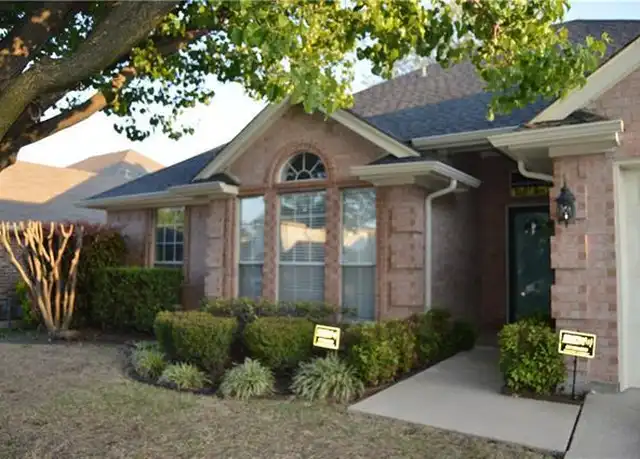 Property at 1025 Westgrove Dr, Saginaw, TX, 76179, 3 beds, 2 baths, [object Object]