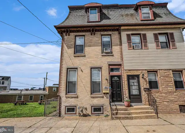 Property at 103 E 4th St, Bridgeport, PA, 19405, 5 beds, 1.5 baths, [object Object]