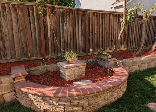 Photo of 411 S Tradition St, Tracy, CA 95391