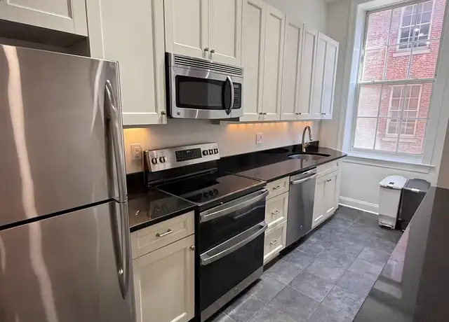 Property at 6 S Strawberry St #5, Philadelphia, PA, 19106, 2 beds, 2 baths, [object Object]