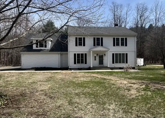 Property at 61 Arch St Unit 1, Avon, CT, 06001, 3 beds, 1.5 baths, [object Object]