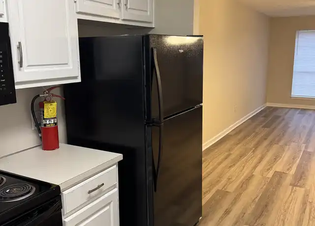 Property at 6208 Cross Tie Ct Unit B, Columbus, GA, 31909, 2 beds, 2 baths, [object Object]