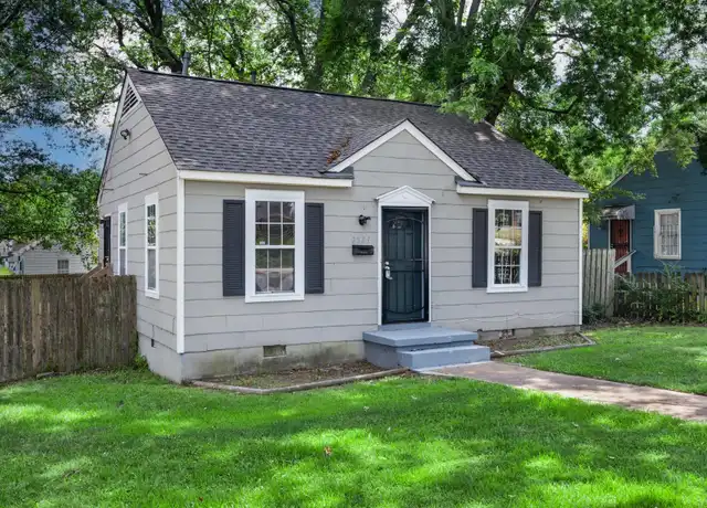Property at 2583 Madison Ave, Memphis, TN, 38112, 2 beds, 1 bath, [object Object]