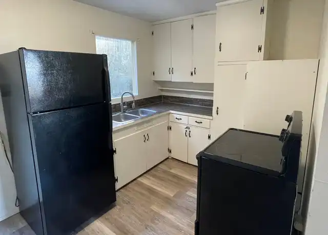 Property at 3157 Hawks Prairie Rd Unit 201, Oak Harbor, WA, 98277, 2 beds, 1 bath, [object Object]