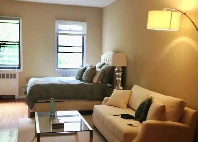 Property at 230 E 52nd St Unit 3A, New York, NY, 10022, 0 beds, 1 bath, [object Object]