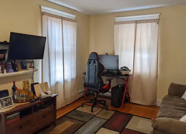 Property at 464 Highland Ave Unit 1, Malden, MA, 02148, 1 bed, 1 bath, [object Object]