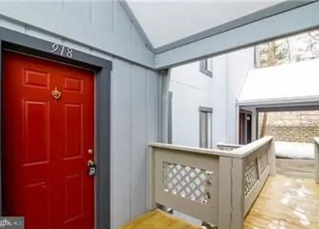 Property at 918 Windbrooke Dr #918, Gaithersburg, MD, 20879, 2 beds, 1 bath, [object Object]