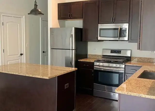 Property at 2500 Green Bay Rd, Evanston, IL, 60201, 2 beds, 2 baths, [object Object]