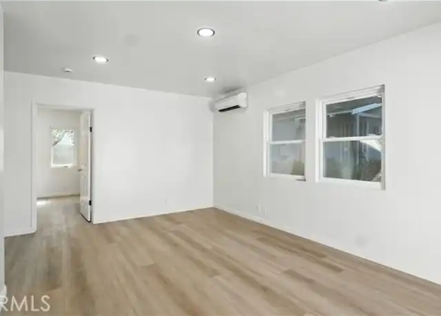 Property at 300 W Tujunga Ave Unit 302, Burbank, CA, 91502, 1 bed, 1 bath, [object Object]