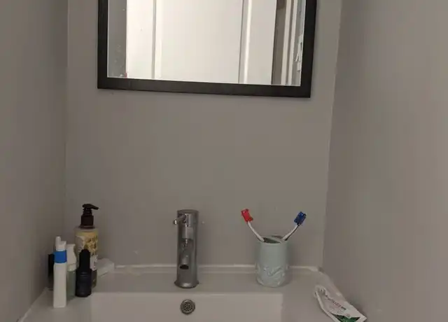 Property at 1631 S Broad St Unit 2R, Philadelphia, PA, 19148, 1 bed, 1 bath, [object Object]