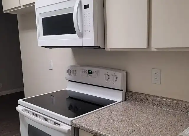 Property at 073 - Canyon Crest Hills Apartments - 1005 Via Zapata, Riverside, CA, 92507, 2 beds, 1.5 baths, [object Object]