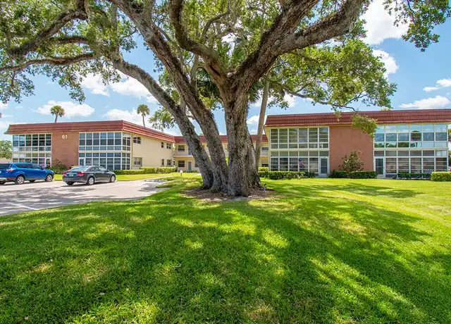 Property at 61 Woodland Dr #207, Vero Beach, FL, 32962, 2 beds, 2 baths, [object Object]