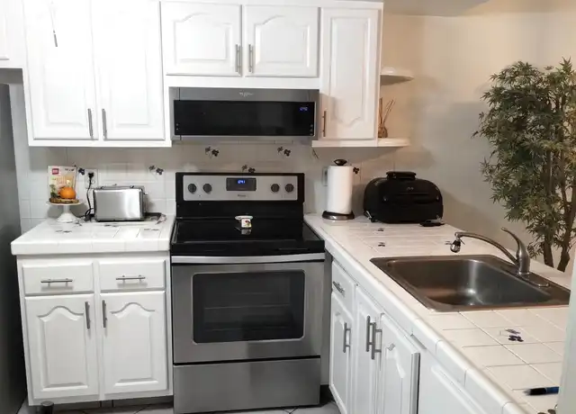 Property at 4502 Martinique Way Unit B1, Coconut Creek, FL, 33066, 2 beds, 2 baths, [object Object]