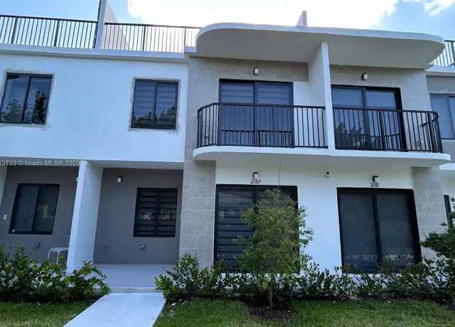 Property at 26109 SW 145th Ave Unit 26109, Princeton, FL, 33032, 4 beds, 3 baths, [object Object]