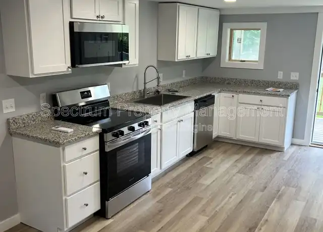 Property at 100 Mount Vernon Ave Unit 1, Augusta, ME, 04330, 3 beds, 1 bath, [object Object]