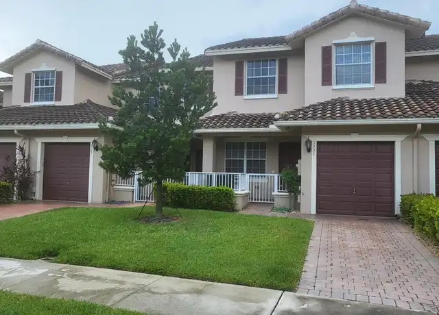 Property at 3331 Lakeside Dr #37, Davie, FL, 33328, 4 beds, 3 baths, [object Object]