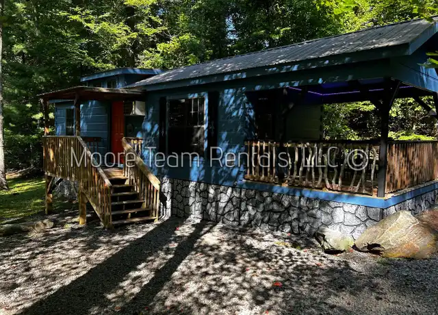 Property at 31 Cabin Row, Hendersonville, NC, 28739, 1 bed, 1 bath, [object Object]