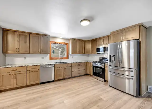 Property at 1543 Buffalo St, Ashwaubenon, WI, 54313, 4 beds, 2 baths, [object Object]