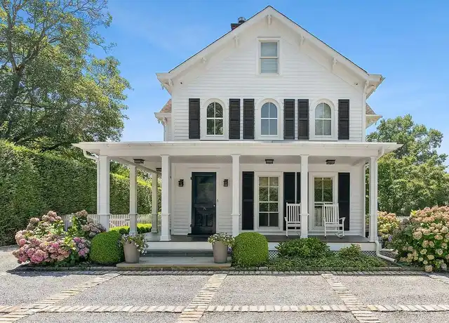 Property at 232 Hill St, Southampton, NY, 11968, 4 beds, 3.5 baths, [object Object]