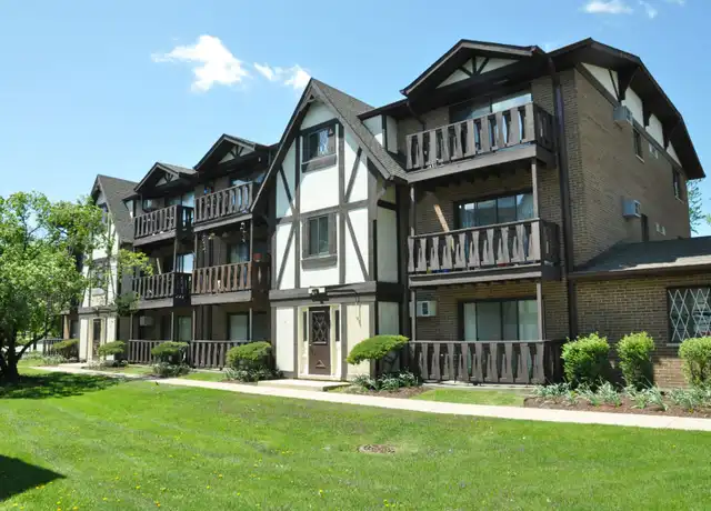 Property at 1110 Chalet Dr Unit 103, Darien, IL, 60561, 1 bed, 1 bath, [object Object]